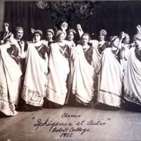 Chorus 1900.jpg